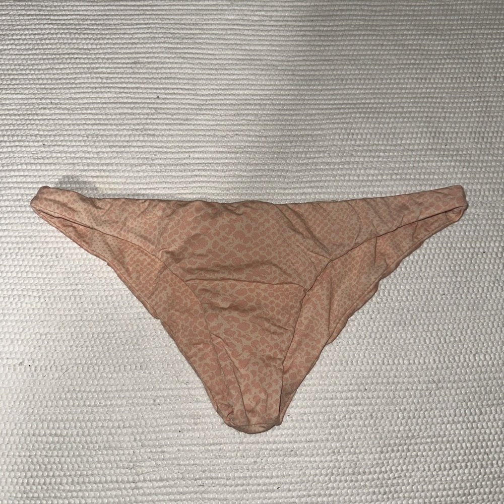 Acacia Bottom • S